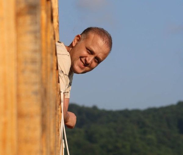 قاضی اجازه حضور احسان در تولد پسرش را نداد؛ رد درخواست وثیقه احسان پیربرناش، خبرنگار ورزشی