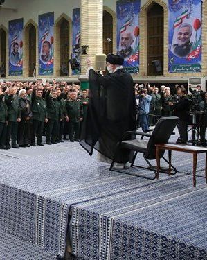 "ذا ناشيونال": الإيرانيون المعتقلون في بريطانيا أعضاء في وحدة اغتيالات تابعة للحرس الثوري