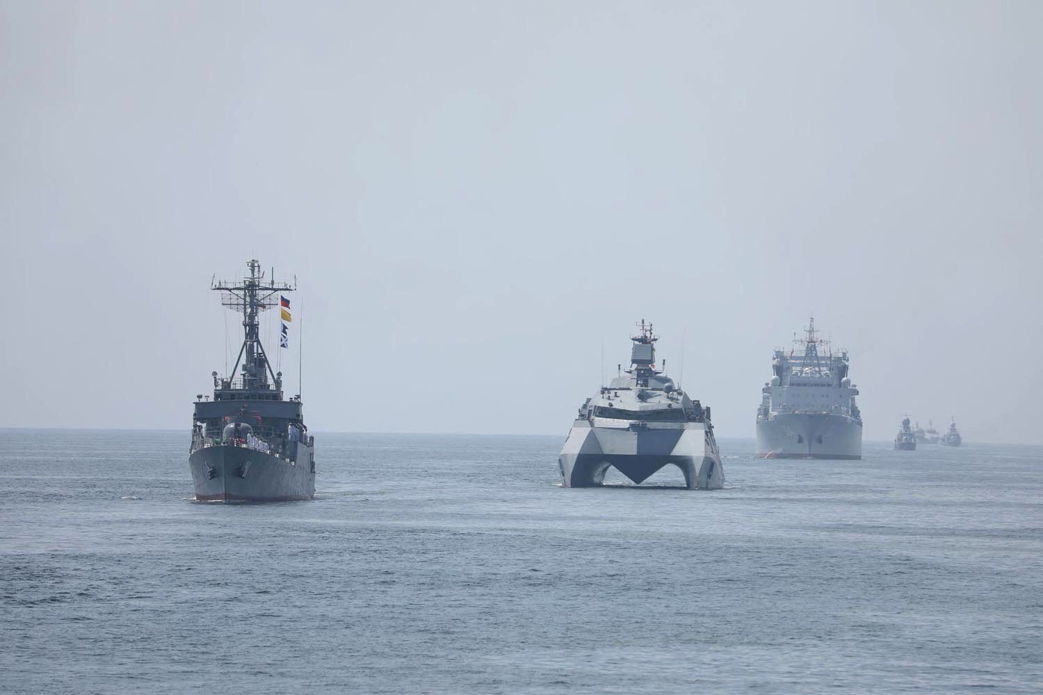 تایوان: حضور ۱۹ کشتی جنگی چین را در اطراف جزیره رصد کردیم