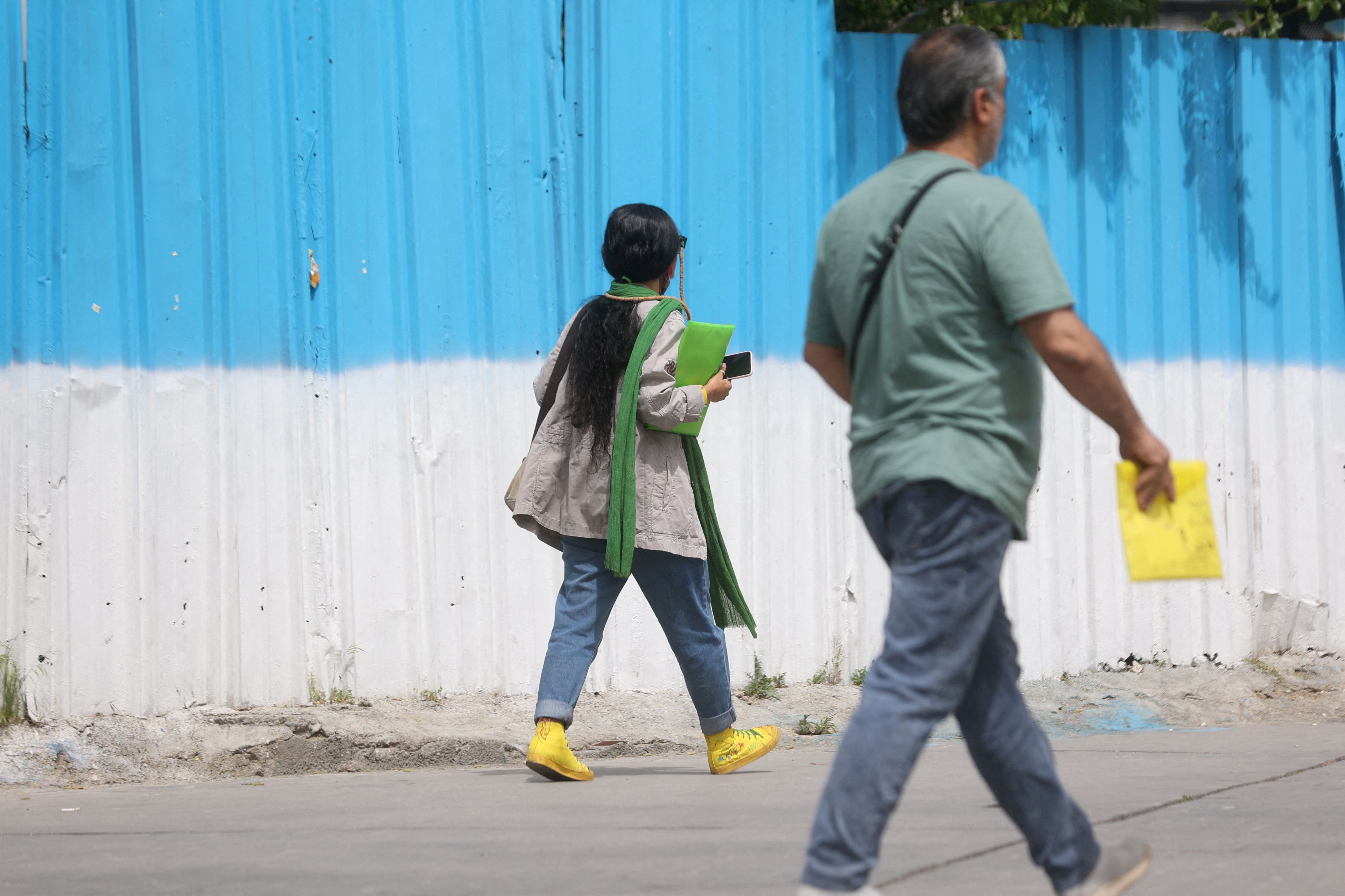 Iran Officials, Clerics Divided Over Compulsory Hijab Rules