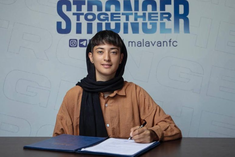 محدثه زلفی به عنوان ششمین نفر در استرالیا از تیم فوتبال زنان ایران جدا شد