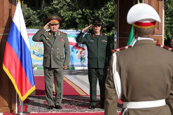 Russian Defense Minister Visits Iran After US Releases $6 Billion