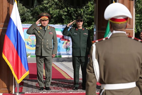 Russian Defense Minister Visits Iran After US Releases $6 Billion