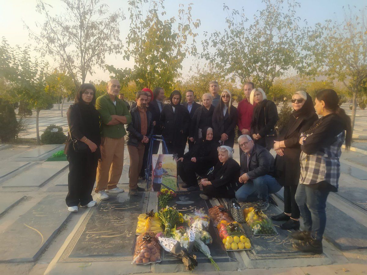 نیروهای امنیتی مانع حضور پدر پویا بختیاری در مراسم سالگرد کشته‌شدن پسرش شدند