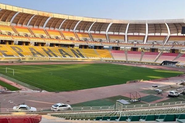 در نیمهشب شروع شد؛ بلیتفروشی بازی سپاهان-استقلال در محدودترین و پراکندهترین حالت ممکن