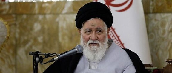 إيرانيون لممثل المرشد: ألن تذهب إلى "جبهة المقاومة" فهم يحتاجونك هناك