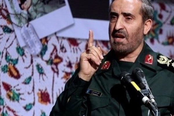 همسر فرمانده کشتهشده سپاه: شادمانی با اینکه نظامی بود خیلی روحیه لطیفی داشت