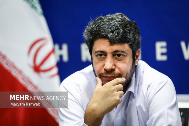 مقام بنیاد روایت فتح با ستایش از اصغر فرهادی، محمد رسول‌اف را همدست داعش خواند