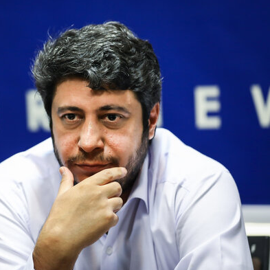 مقام بنیاد روایت فتح با ستایش از اصغر فرهادی، محمد رسولاف را همدست داعش خواند