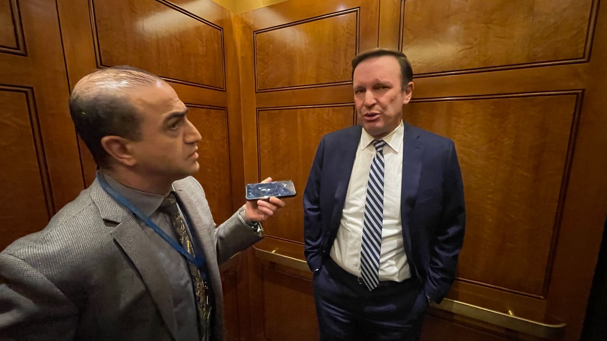 Senator Chris Murphy (D-CT) speaking to Iran International's Arash Alaei, April 8, 2025