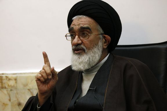 نماینده خامنهای در قم: نماز رئیسی در کرملین نشان داد وابسته شرق و غرب نیستیم