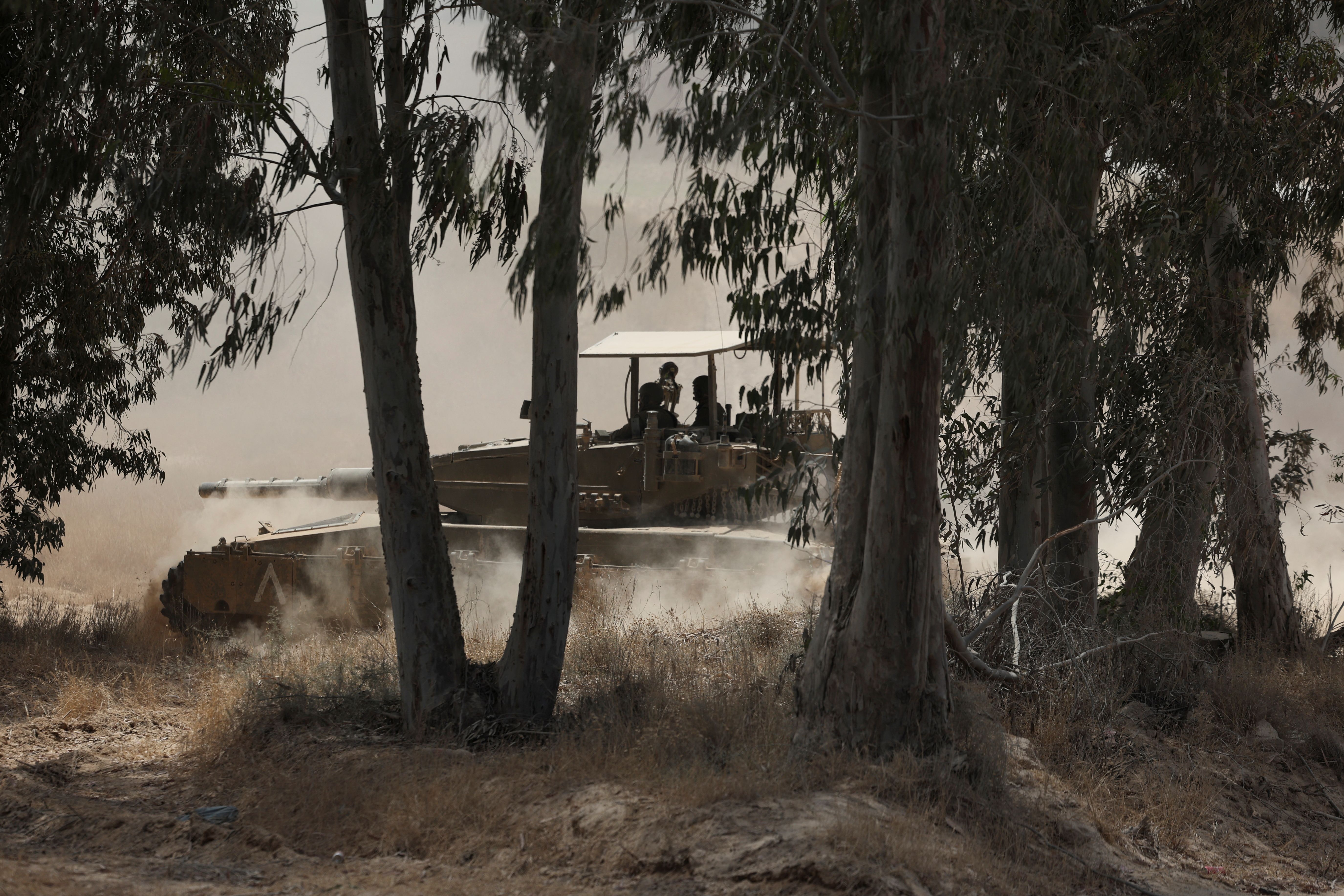 اسرائیل از کشته شدن ۳۰۰ مرد مسلح فلسطینی در رفح خبر داد