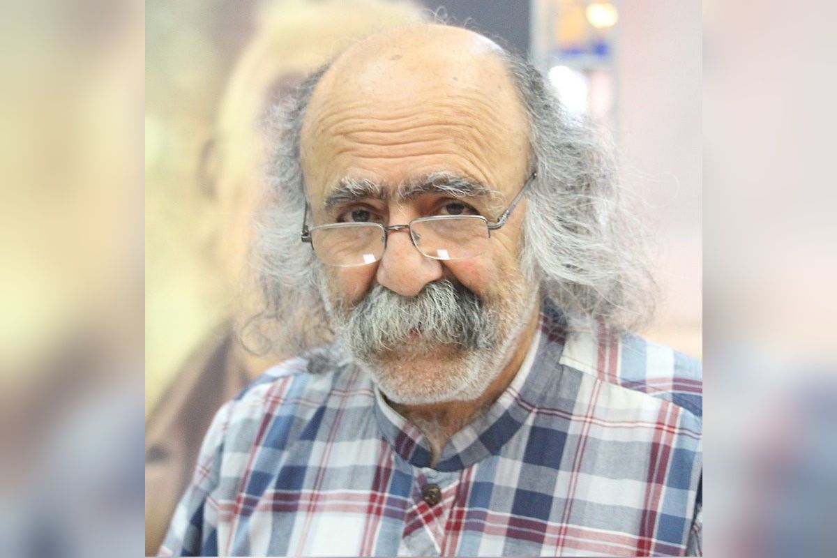 کیوان صمیمی از زندان اوین به مکانی نامعلوم منتقل شد