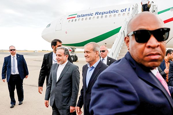 الخارجية الأميركية تفرض قيودا على تنقل وتسوق الوفد الإيراني في نيويورك