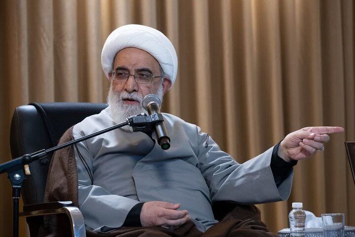 مقام حوزه علمیه: خمینی اواخر عمر گفته بود خودم در اختیار خودم نیستم