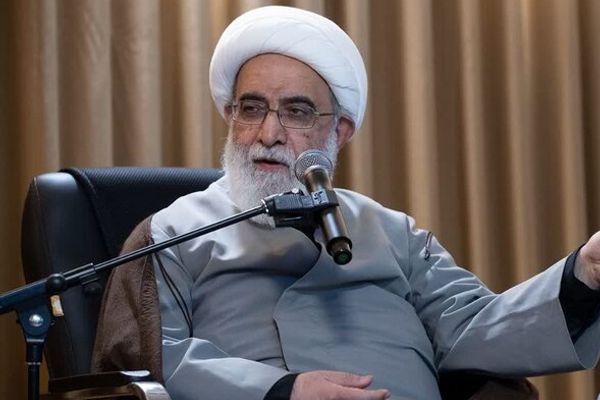 مقام حوزه علمیه: خمینی اواخر عمر گفته بود خودم در اختیار خودم نیستم