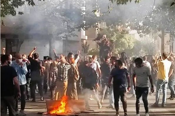 "العفو الدولية": على دول العالم "تحقيق العدالة" بمقاضاة النظام الإيراني لقمعه المتظاهرين