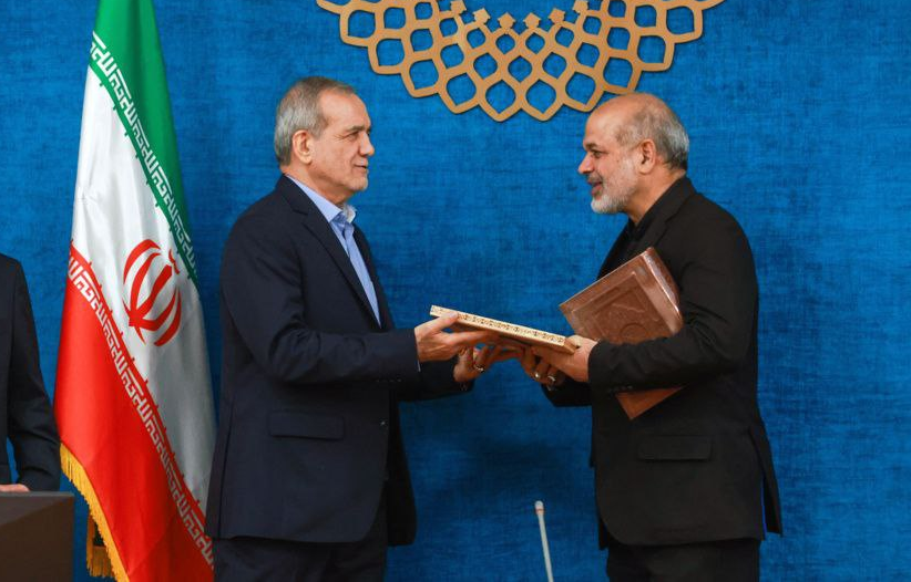 افزایش شکاف میان دولت و سپاه در مورد وضعیت اقتصادی و تداوم جنگ