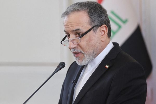 عراقجي في "وال ستريت جورنال": الاحتجاجات في إيران تقف وراءها "عناصر إرهابية"