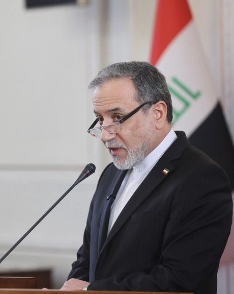 عراقجي في "وال ستريت جورنال": الاحتجاجات في إيران تقف وراءها "عناصر إرهابية"