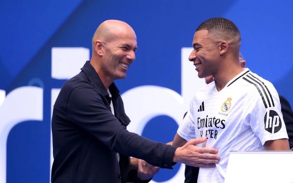 نگرانی امباپه از ارتباط با زیزو: دیدن زیدان لذتبخش است اما سعی میکنم از او دوری کنم!