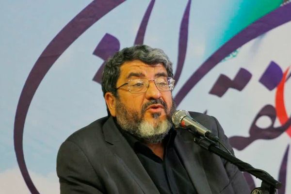استاد دانشگاه حامی حکومت: باید تا میتوانیم از سربازان آمریکایی کشته بگیریم