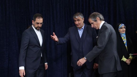 Rafael Grossi (L) with Iran's nuclear cheif Mohammad Eslami in Tehran on March 4, 2023