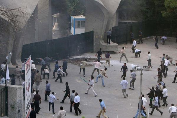 سجينات سياسيات يحيين ذكرى ضحايا ومفقودي أحداث يوليو 1999