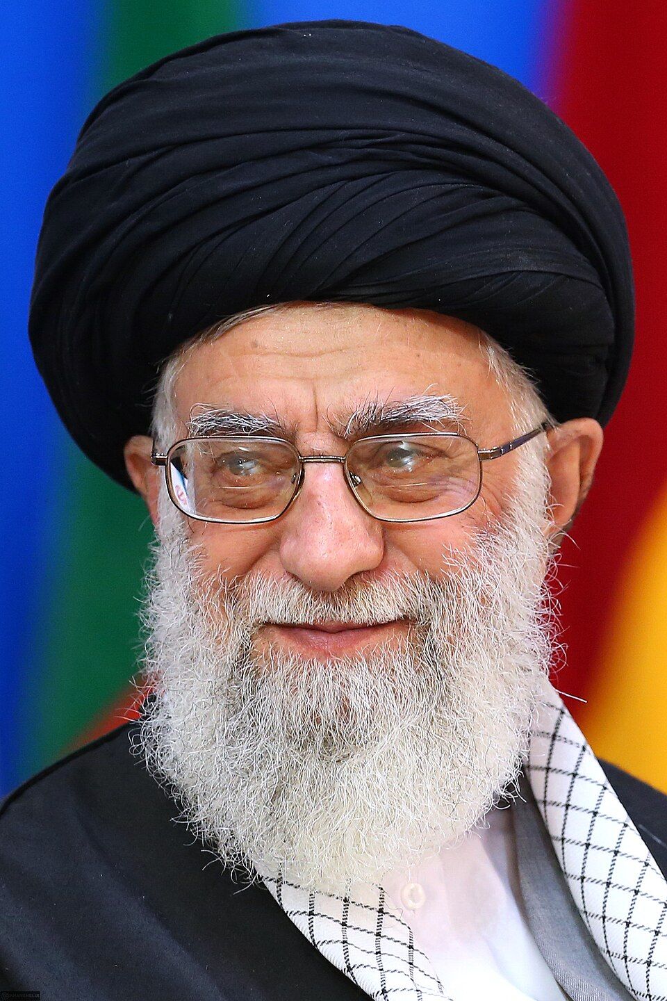 خامنه‌ای به دولت پزشکیان: ترتیبی دهید مردم برخی کالاهای اساسی را بدون دغدغه تورم بخرند
