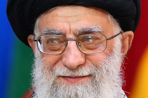 خامنهای به دولت پزشکیان: ترتیبی دهید مردم برخی کالاهای اساسی را بدون دغدغه تورم بخرند