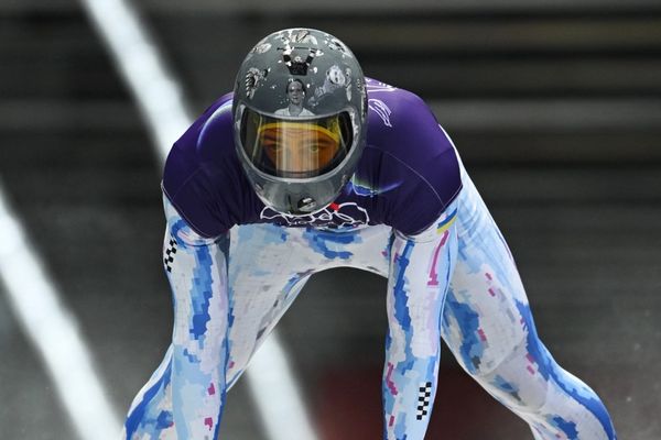 ورزشکار اوکراینی به دلیل چاپ تصویر قربانیان جنگ با روسیه بر کلاه ایمنی، از المپیک حذف شد