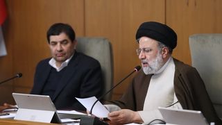 Iran Conservatives: Raisi Is Not Aware Of What The Presidency Entails