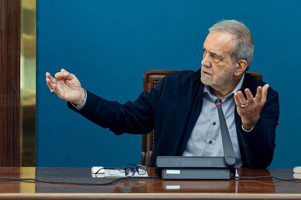 پزشکیان مذاکره برای تسلیم جمهوری اسلامی در زمینه برنامههای موشکی و هستهای را رد کرد