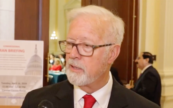 رندی وبر، عضو مجلس نمایندگان آمریکا: بایدن هرگز نباید تحریمهای ایران را کاهش میداد