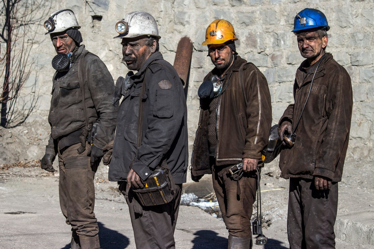 چرا تنهایی برای افراد کم‌درآمد جامعه دردناک‌تر است