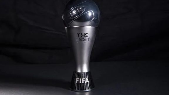 همه هستند، جز رونالدو؛ نامزدهای بهترینهای فیفا اعلام شدند