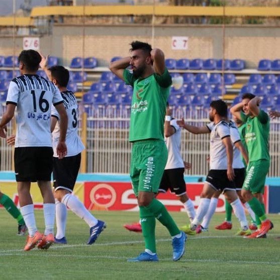 با پیروزی ذوبآهن مقابل نفت مسجد سلیمان؛ ماشینسازی تبریز به دسته اول سقوط کرد