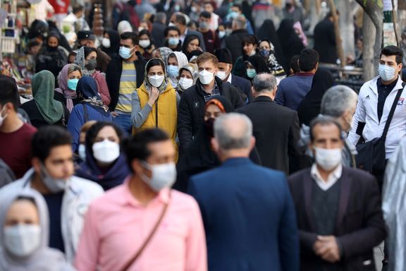 People in a busy Tehran Street in November 2021 amid economic crisis and nuclear talks