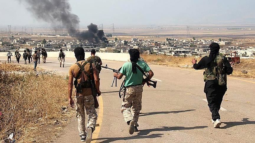 قوات أجنبية موالية لإيران في سوريا تنسحب باتجاه العراق 