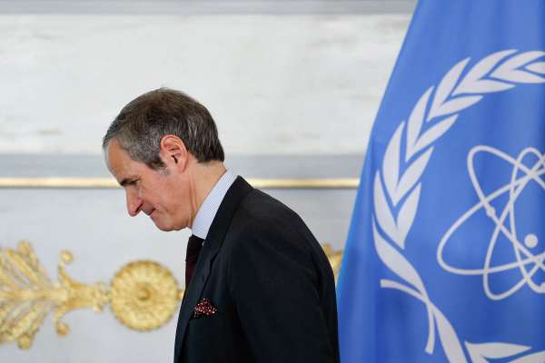 UN nuclear inspectors quit Iran after cooperation severed