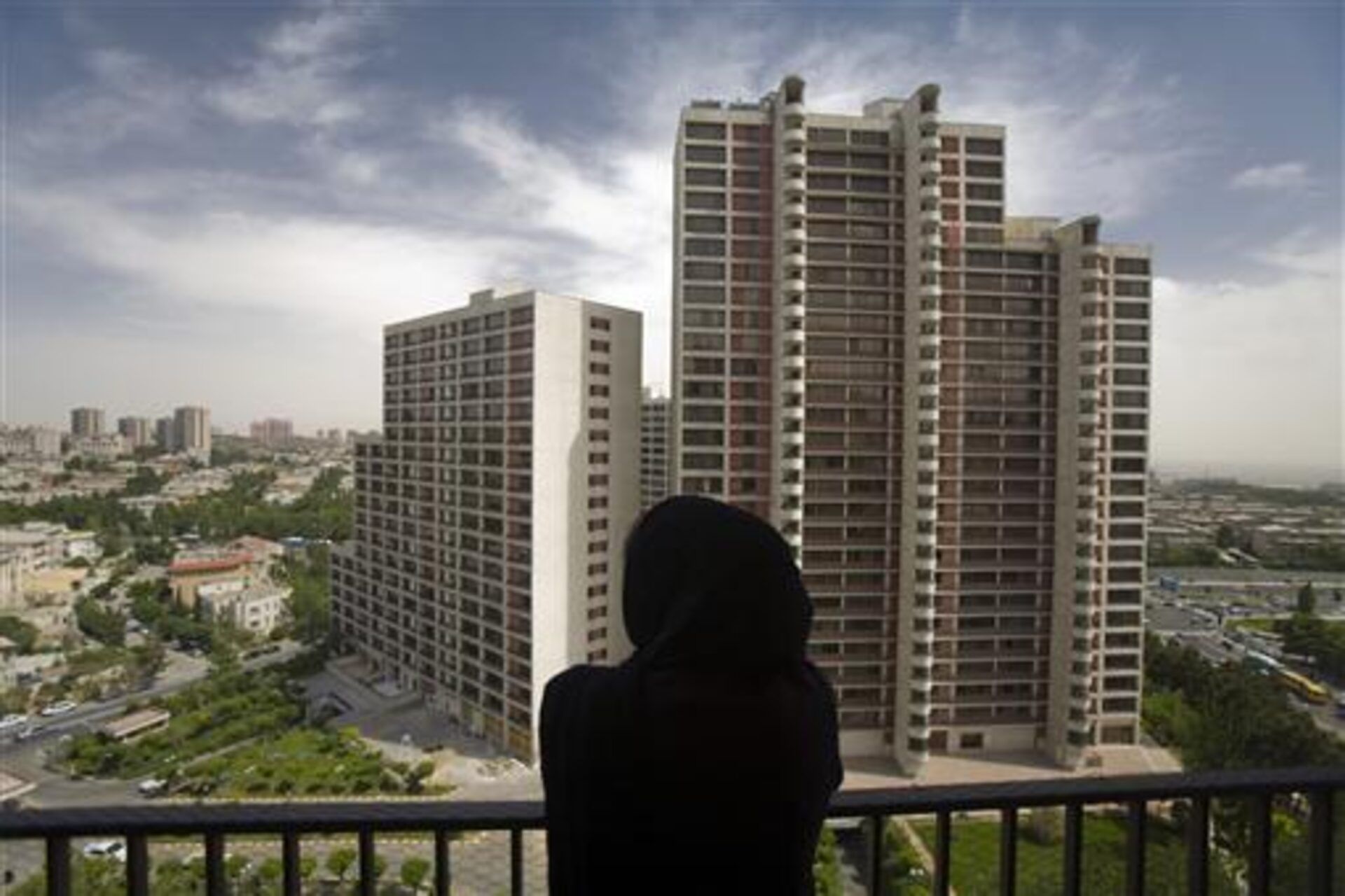 Tehran media float 'halt for halt' formula as Trump says deal in sight