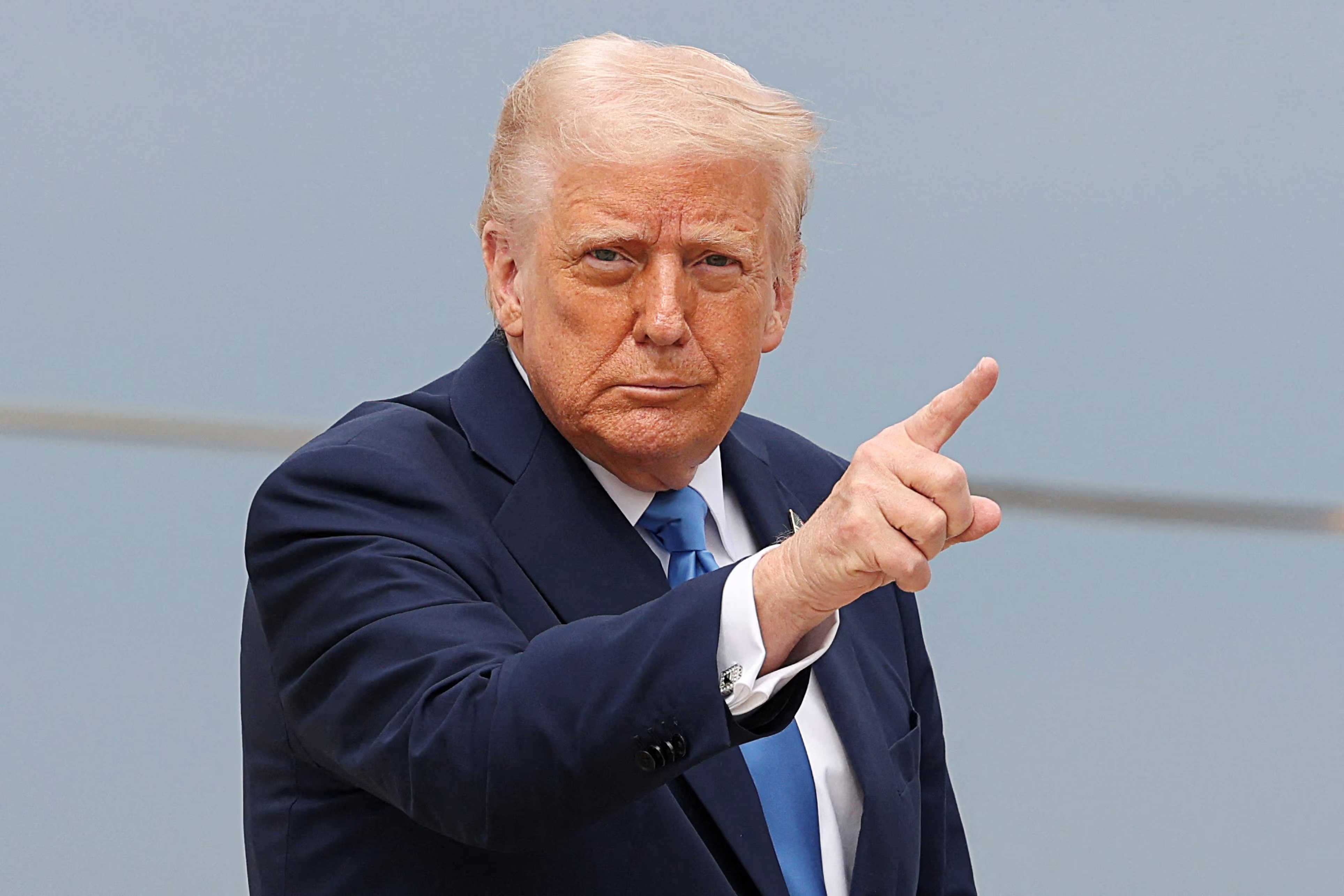 واشینگتن‌پست: ترامپ برای حمله تردید نمی‌کند و آخوندها هم چاره‌ای جز توافق شبیه لیبی ندارند