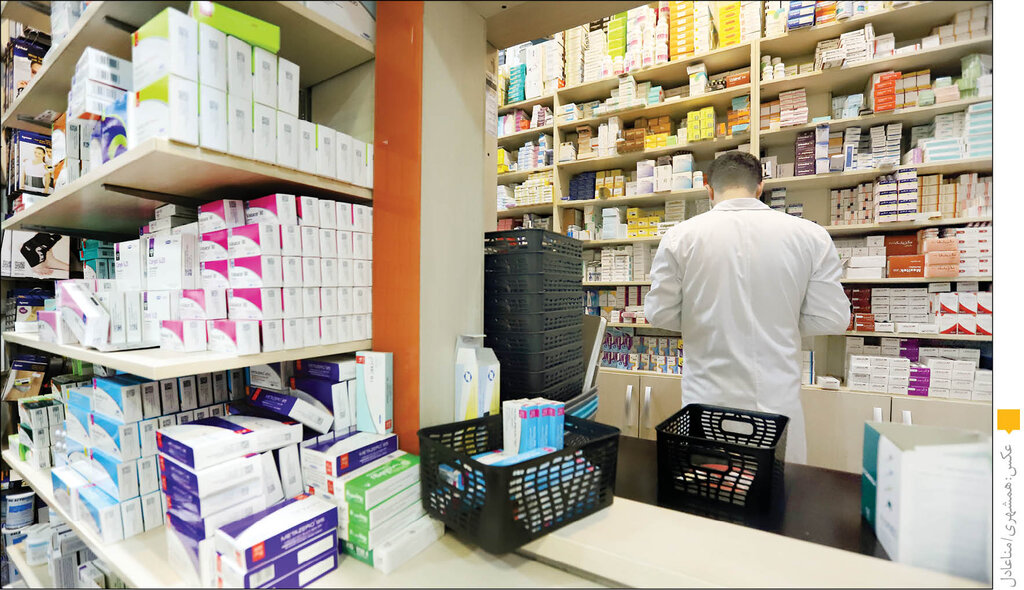أزمة الدواء في إيران.. شح في الصيدليات ووفرة بالسوق السوداء