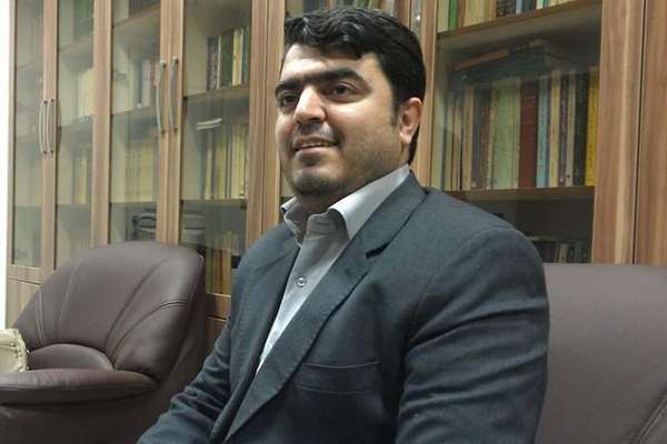Iranian Teachers' Union: Activist Esmail Abdi Taken Hostage