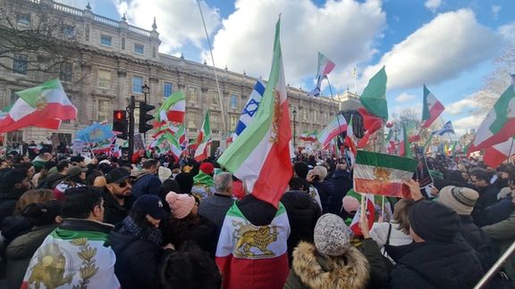 تجمع الإيرانيين في لندن