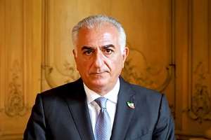 شاهزاده رضا پهلوی: دستگاههای مسئول تبلیغات دروغین رژیم و قطع ارتباطات، اهداف مشروع هستند