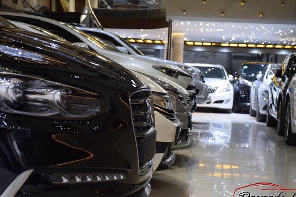 نایبرییس کمیسیون صنایع مجلس: قیمت خودروی خارجی در ایران هشت برابر قیمت واقعی آن است