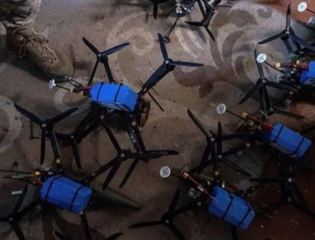 فرانس۲۴: تصاویر تسلیحات منتسب به «عوامل موساد» در ایران فاقد اصالت است