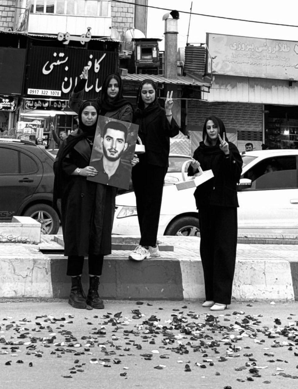 کشتار معترضان چه پیامدهایی برای روان زخمی جامعه ایران داشته است؟