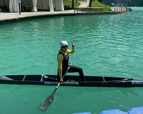 خیرآبادی برنز کانوی یکنفره را کسب کرد؛نخستین مدال زنان ایران در قهرمانی آبهای آرام جهان